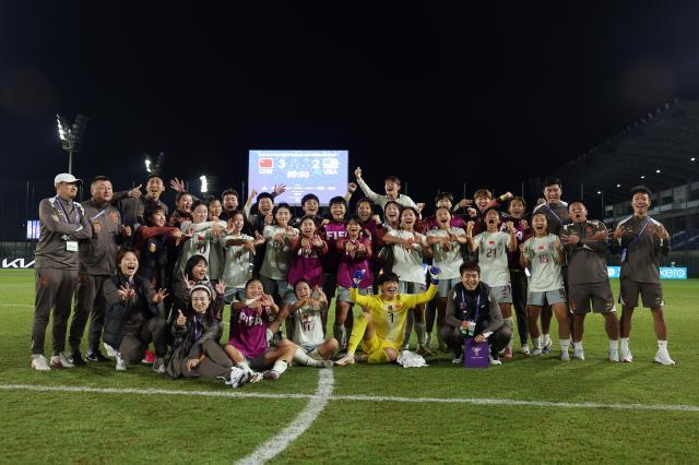 【U17女足世界杯】小组第一出线！中国队3比2美国队
